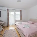 Hrominc Oda ve Kahvaltı