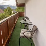 Hrominc Oda ve Kahvaltı