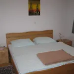 Hrominc Oda ve Kahvaltı