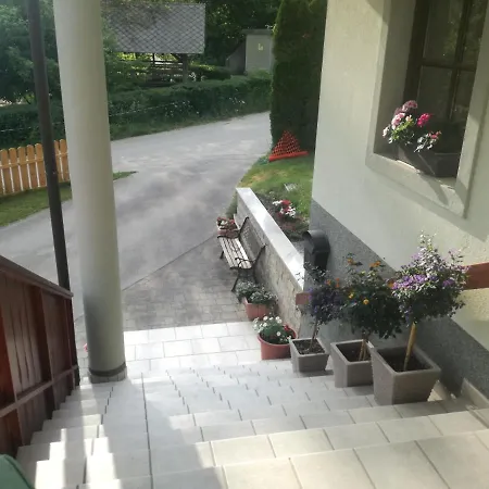 Hrominc Bed & Breakfast