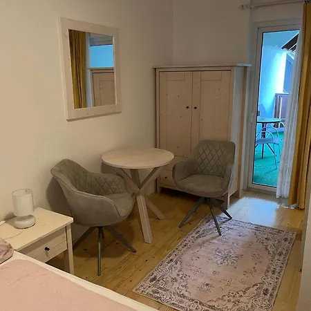 Hrominc Bed & Breakfast