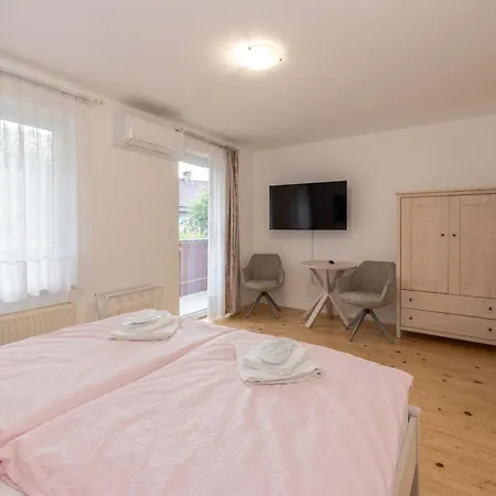 Bed & Breakfast Hrominc