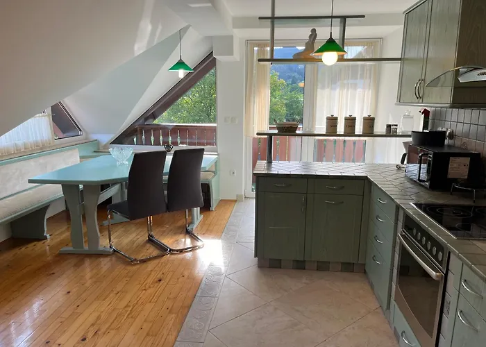 Nočitev z zajtrkom Hrominc 3*