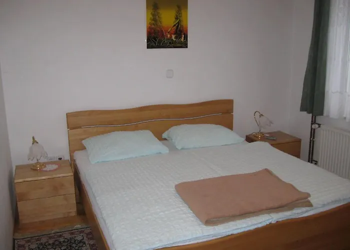 Hrominc Bed & Breakfast